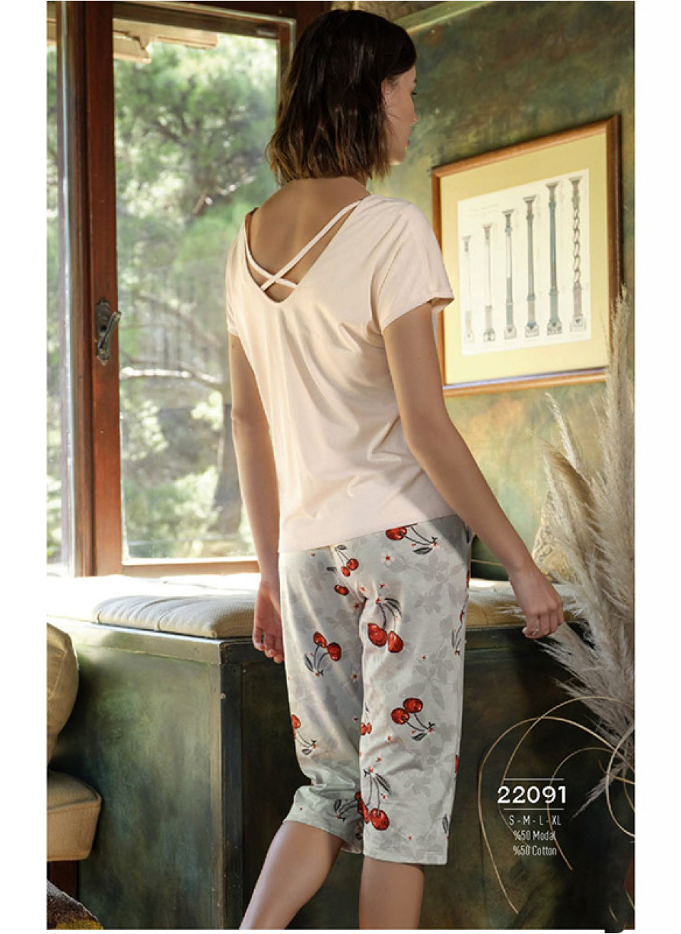 Женский Комплект с Капри(S+M+L+XL) MONAMISE